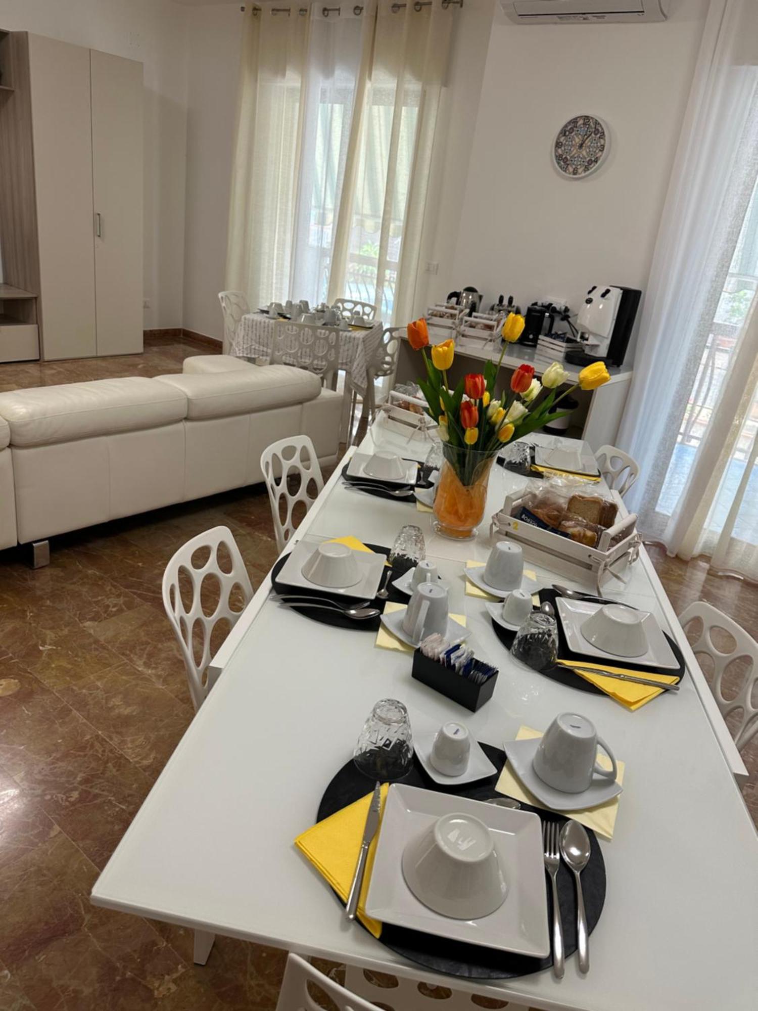 Bnb Nuova Vita Paola Exterior photo