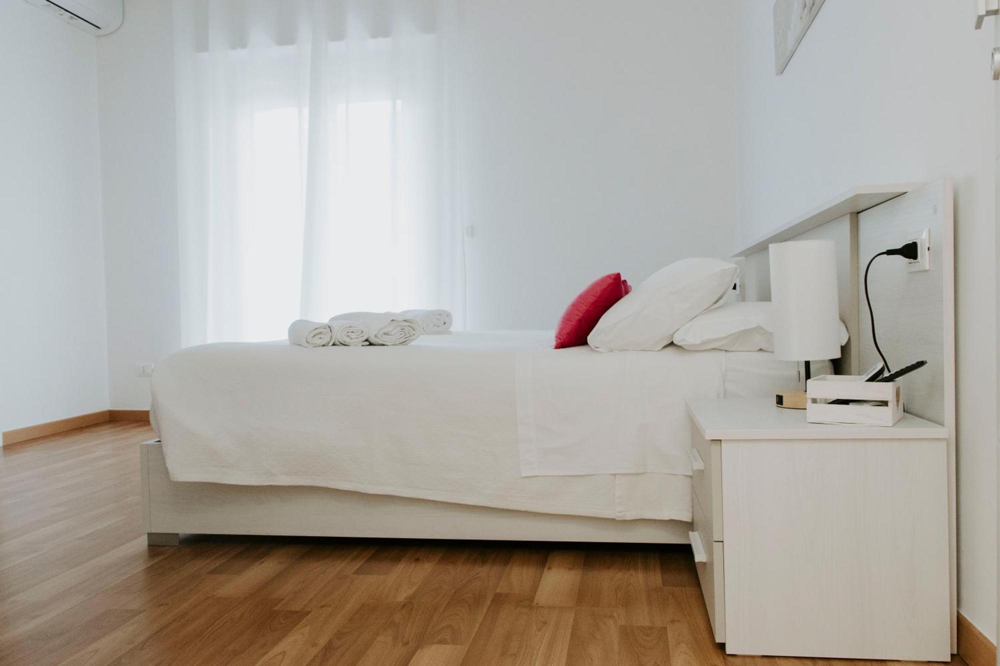 Bnb Nuova Vita Paola Exterior photo
